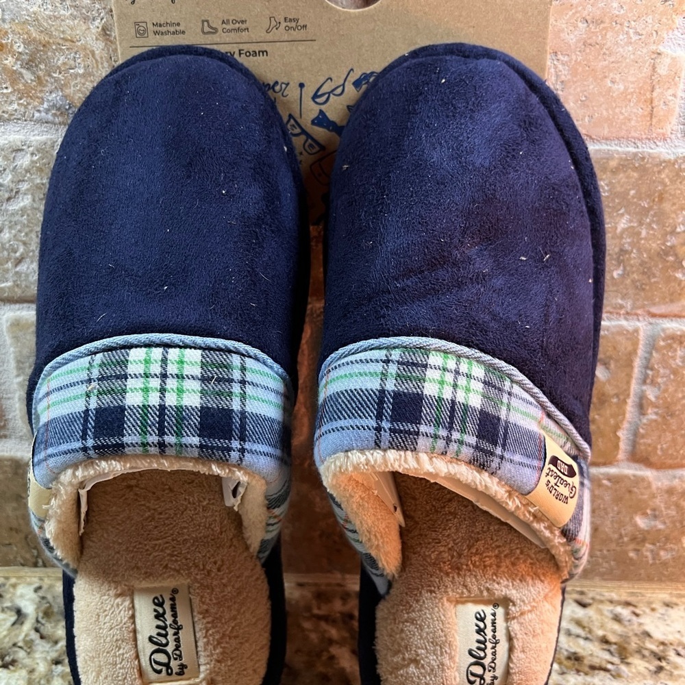 Dearfoams Navy and Plaid Women's Slippers